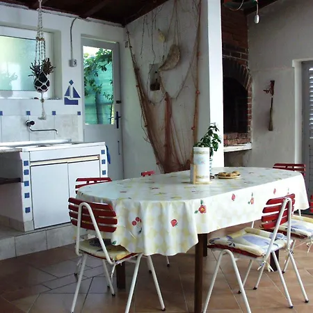 Apartments By The Sea Milna, Vis - 1146 Vis
