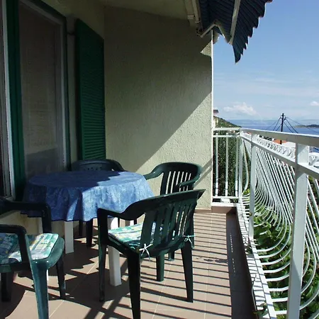 Apartments By The Sea Milna, Vis - 1146 *