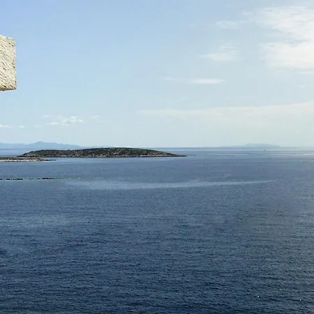 Apartments By The Sea Milna, Vis - 1146